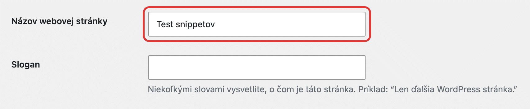 Všeobecné nastavenia WordPressu, označené pole Názov webovej stránky, pod ním pole Slogan